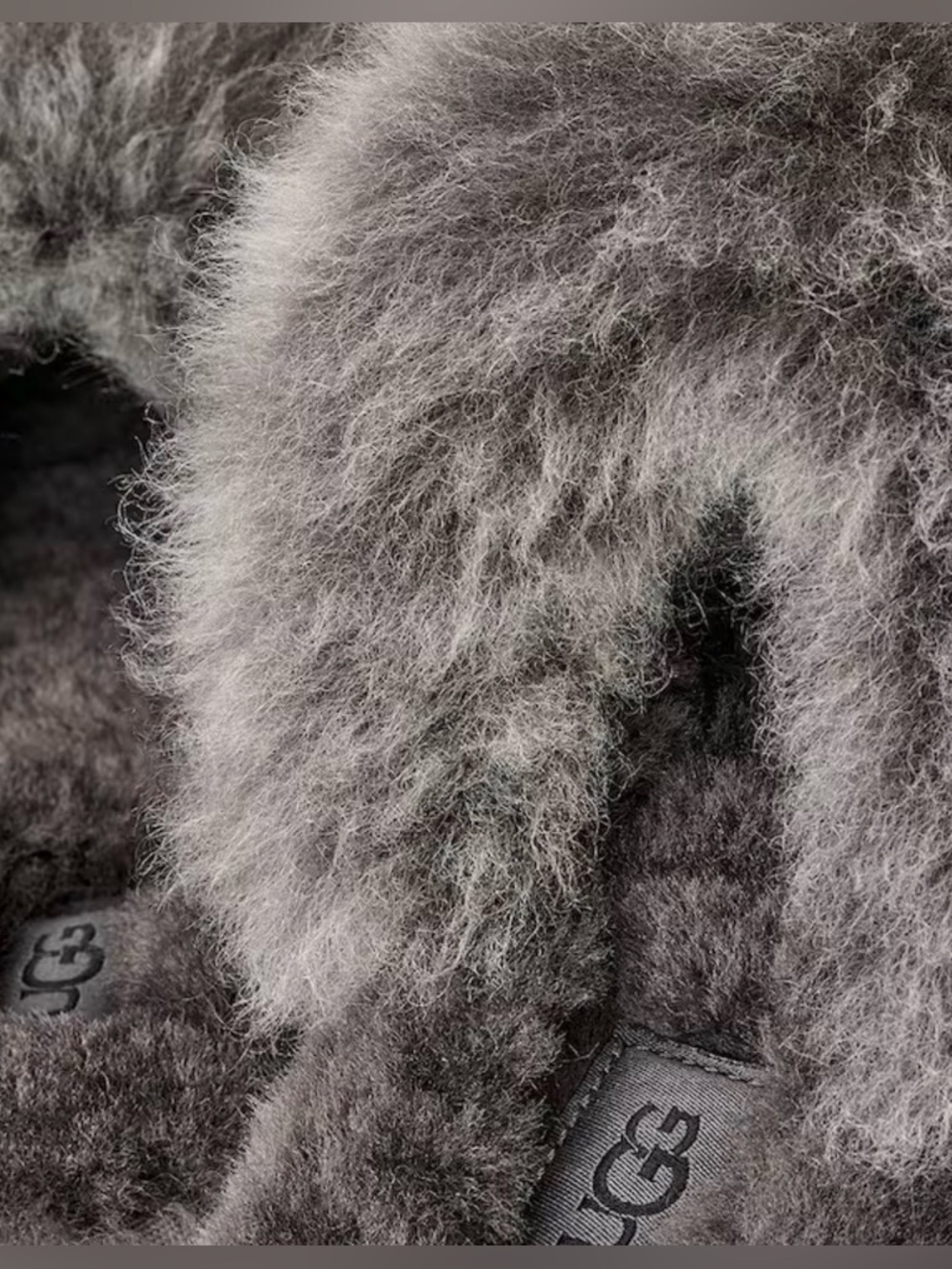 UGG Scufette Chalet Tipped Fur Slippers NEW Size 9 - Picture 4 of 4